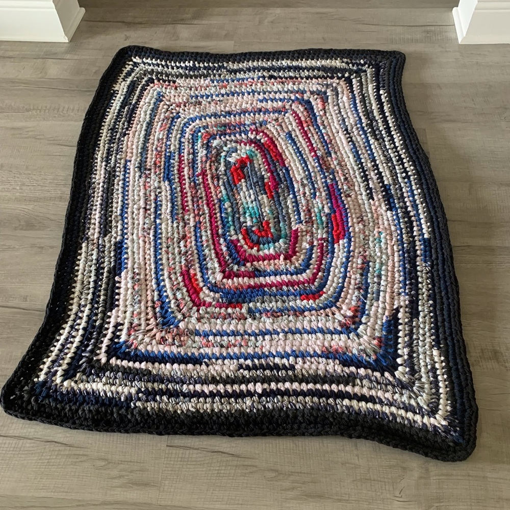 Rug. NWOT